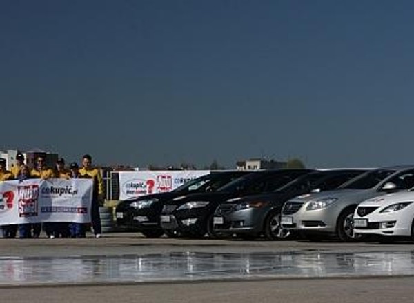 Porównanie 5 limuzyn - 10 kierowców ocenia praktyczność oraz wygląd testowanych aut