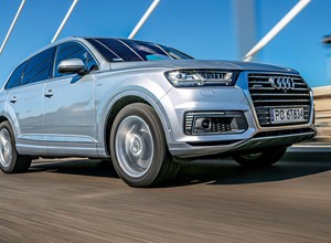 Audi Q7 e-tron - diesel pod napięciem