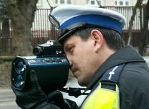 Zatrzymane prawa jazdy i tysiące mandatów - wyniki akcji policji