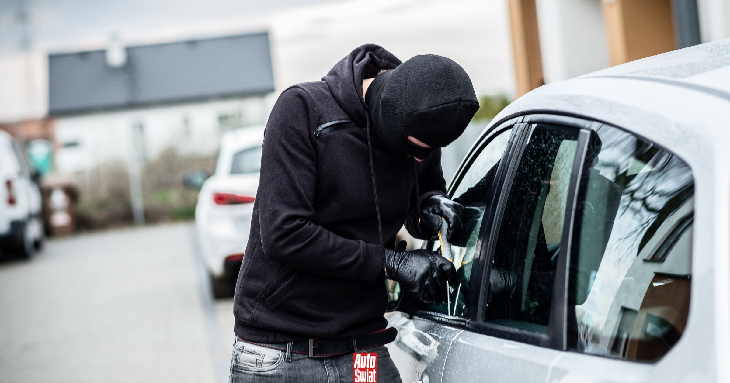 Praktyczne metody, które zniechęcają złodziei samochodów