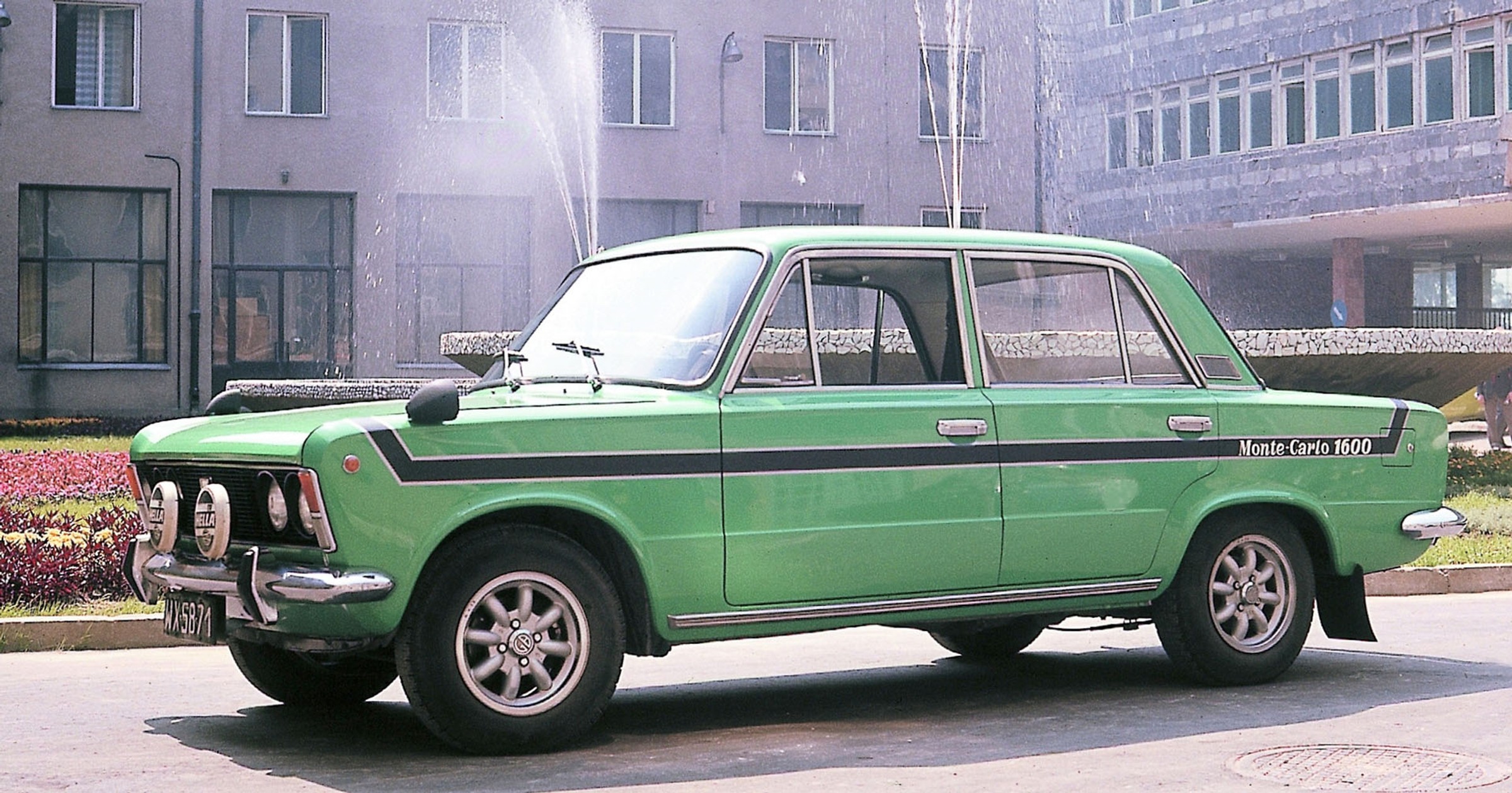 Fiat 125p ma 50 lat - bohater z Żerania