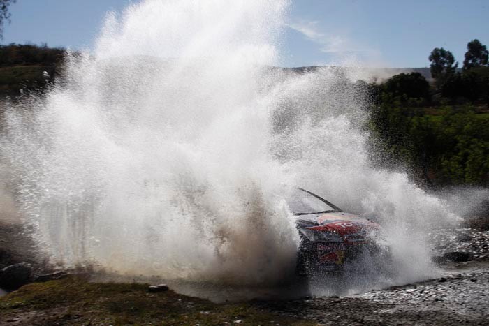 Rajd Meksyku 2010: faworyci za Petterem Solbergiem - Loeb ucieka, Hirvonen próbuje gonić (relacja z 2. etapu)