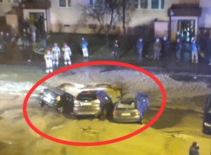 Zdumiewająca awaria w Bydgoszczy. Wielka dziura "zjadła" samochody [WIDEO]