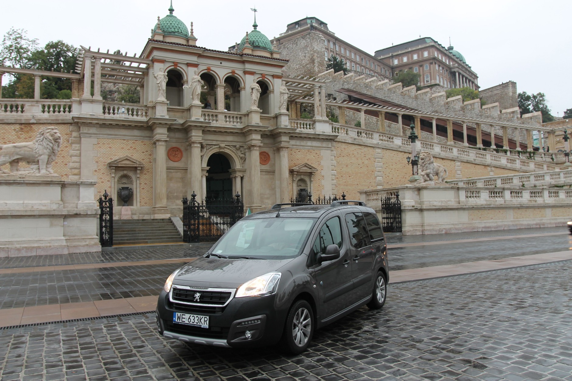 Peugeot Partner Tepee 1.6 BlueHDi 100 KM Outdoor