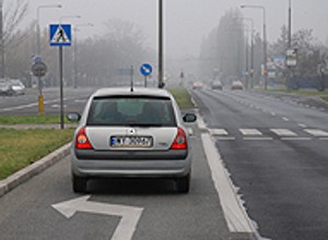 Dziwny skręt w lewo...