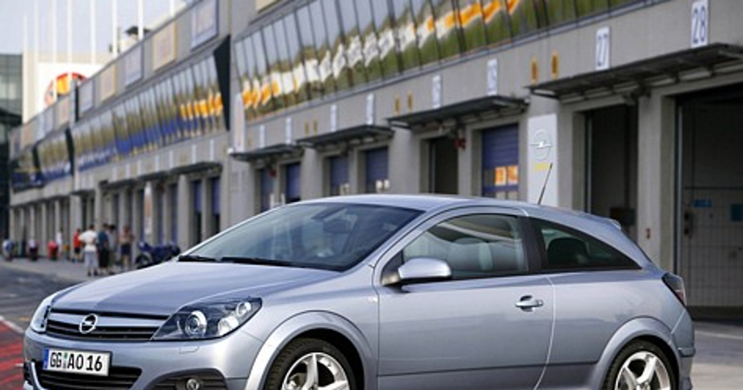 Opel uzupełnia gamę Astry