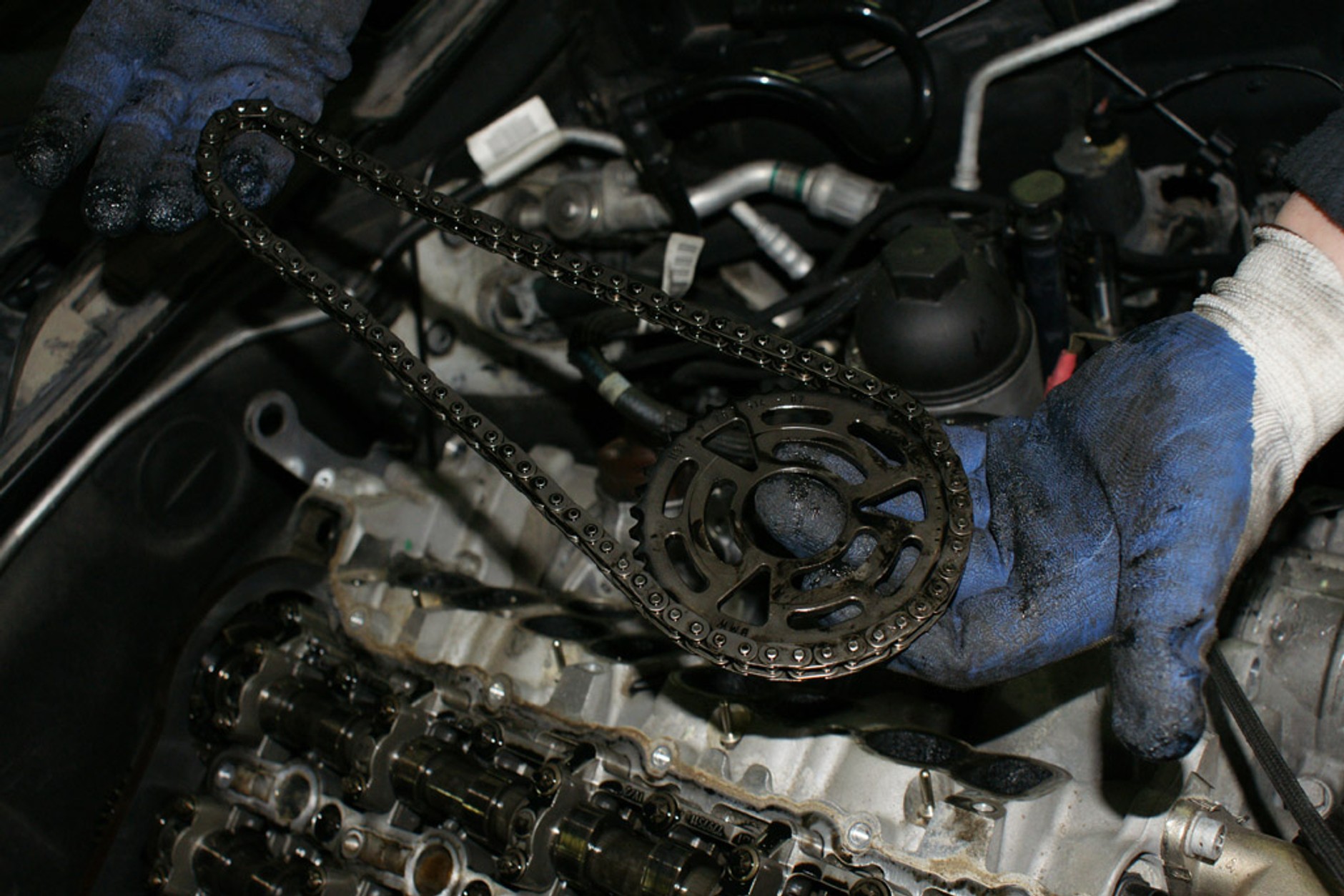 BMW 320d - sprawdzenie rozrządu - zdjęcia