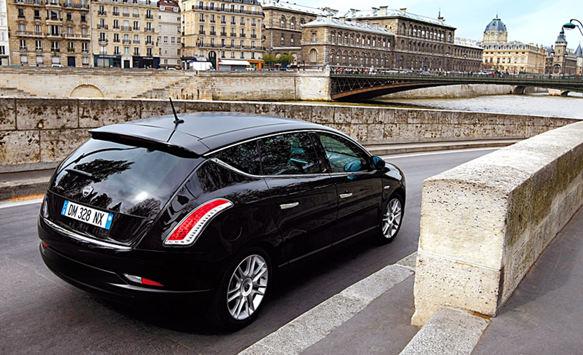 Lancia Delta: cztery nowe silniki i dwie skrzynie biegów