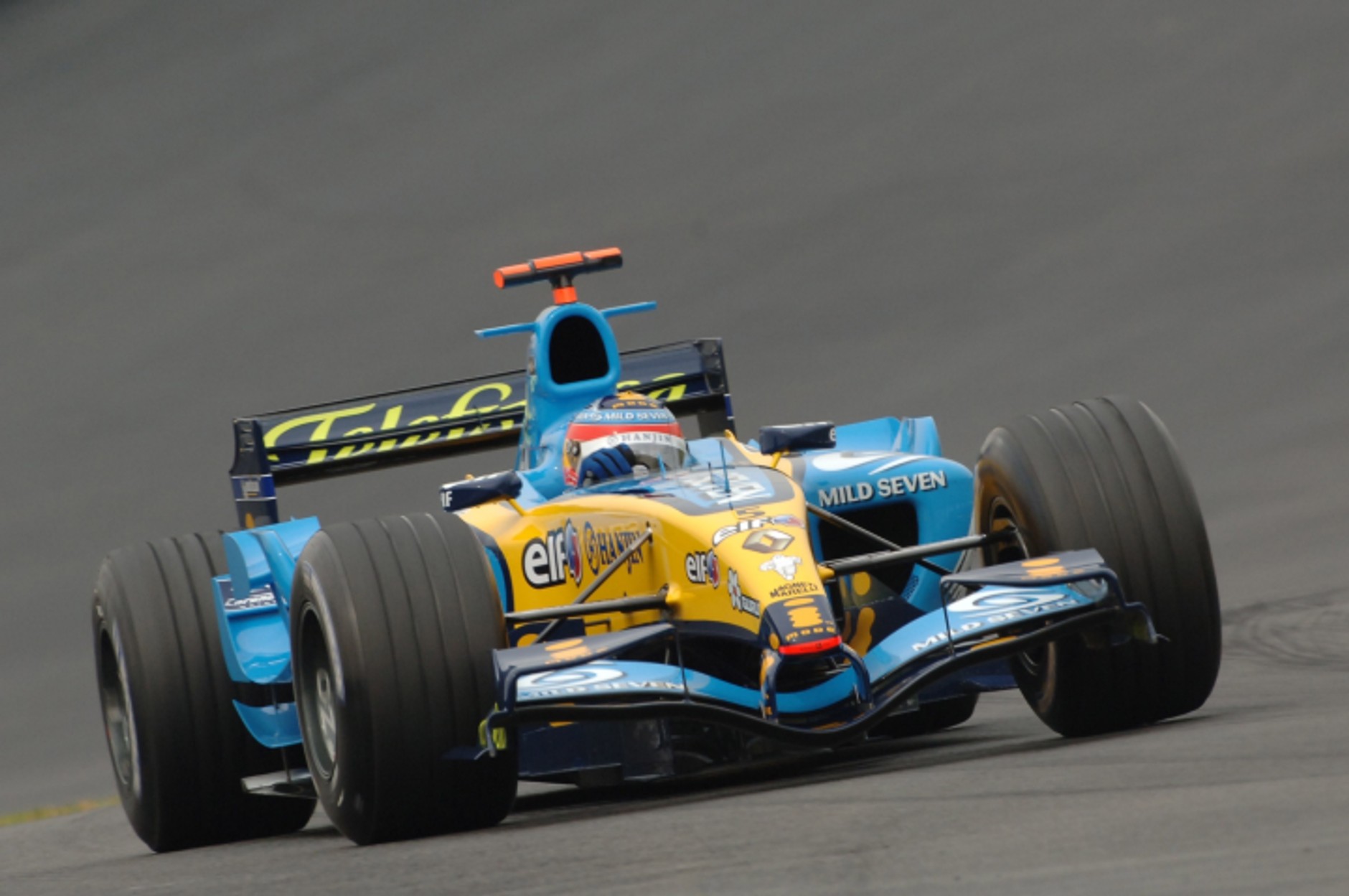 Bolidy Formuły 1 Renault podczas Classic Days