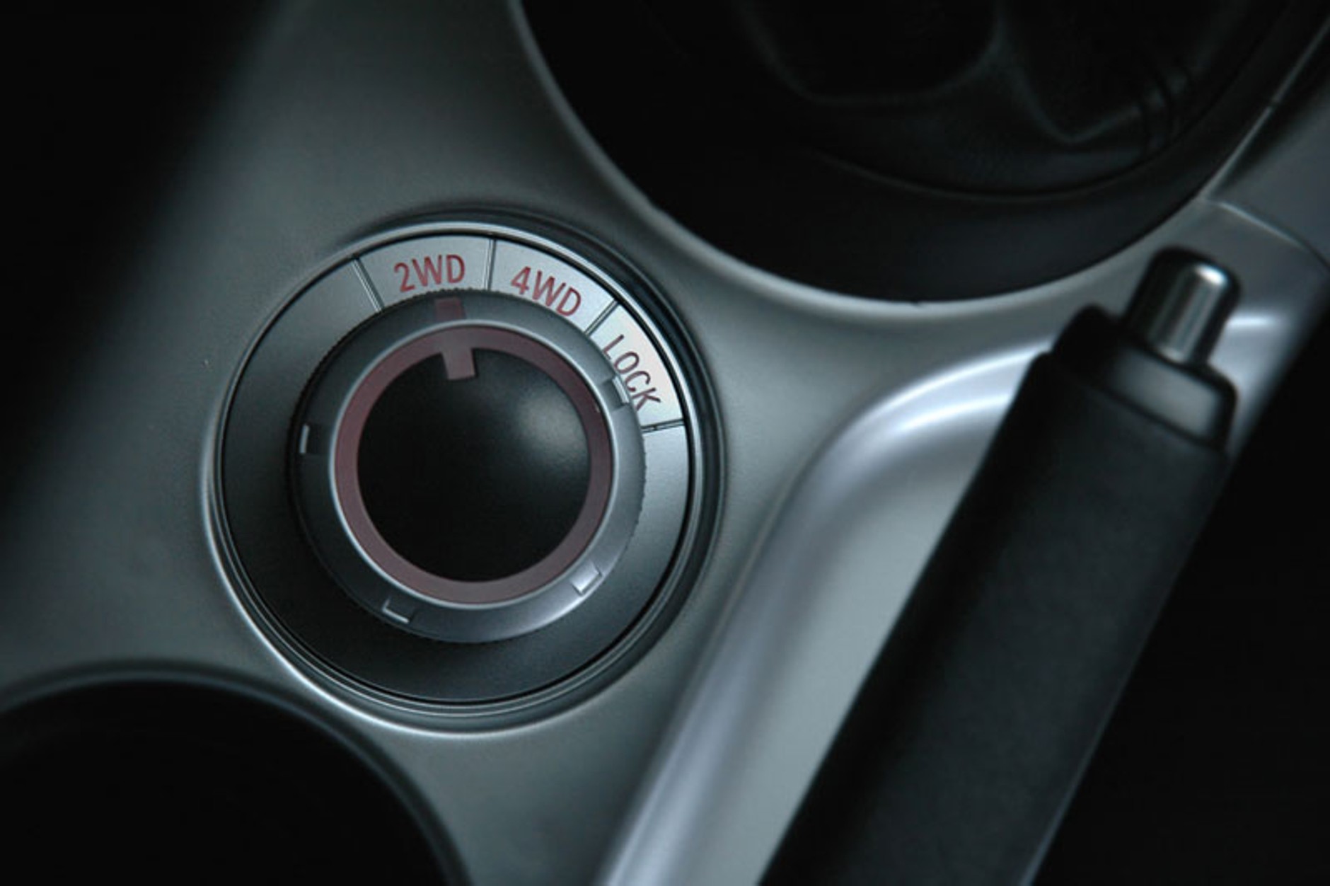 Paryż na żywo: Mitsubishi Outlander