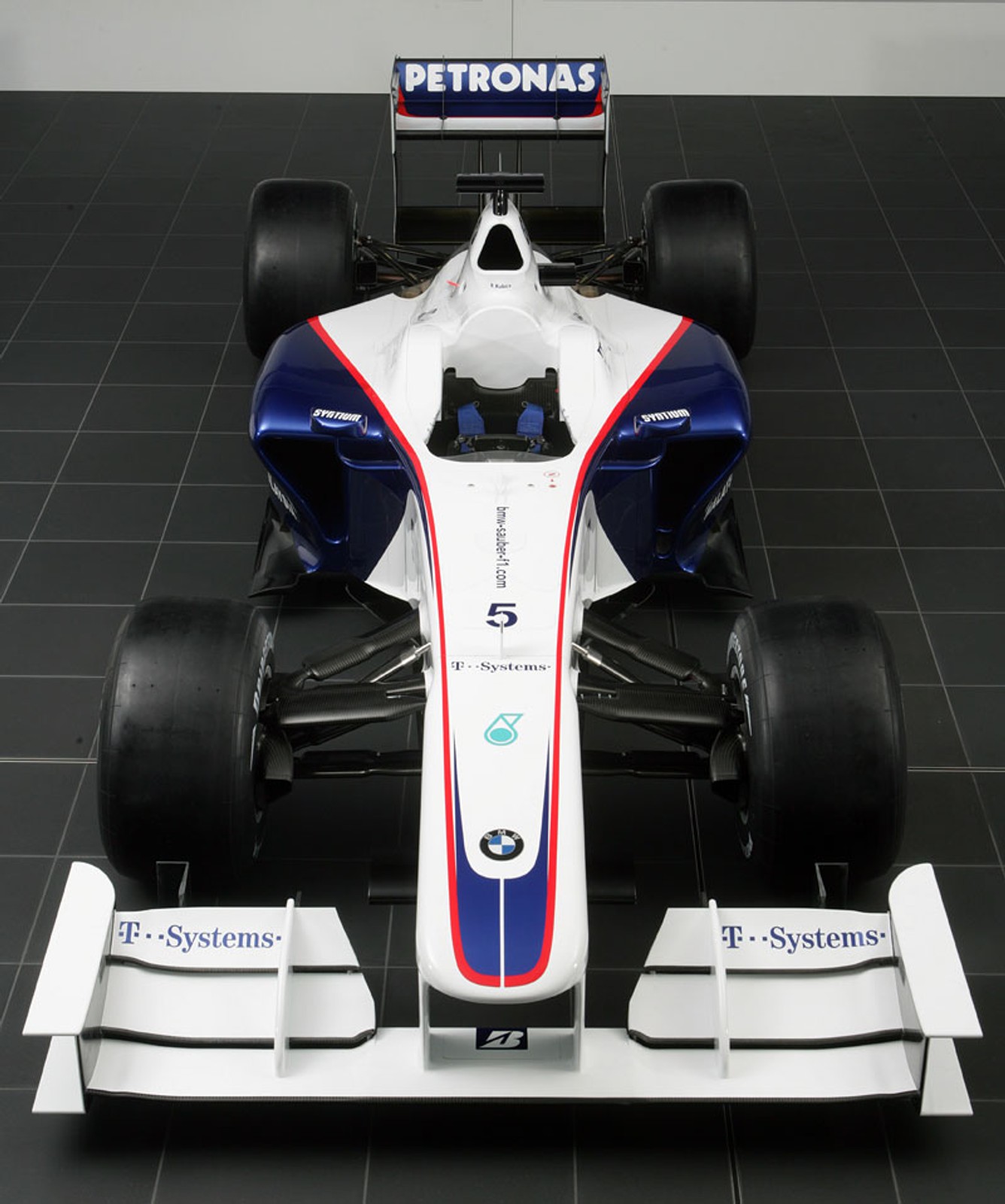 Formuła 1: Robert Kubica sprawdził nowy bolid BMW Sauber - F1.09 (fotogaleria)