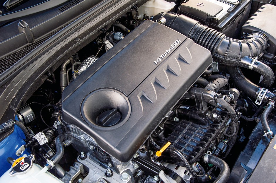 Porównanie: VW Golf VIII kontra BMW serii 1, Kia Ceed, Mercedes klasy A i Opel Astra