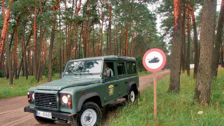 Land Rover Defender 2.2 TD 110 SW: test kultowej terenówki