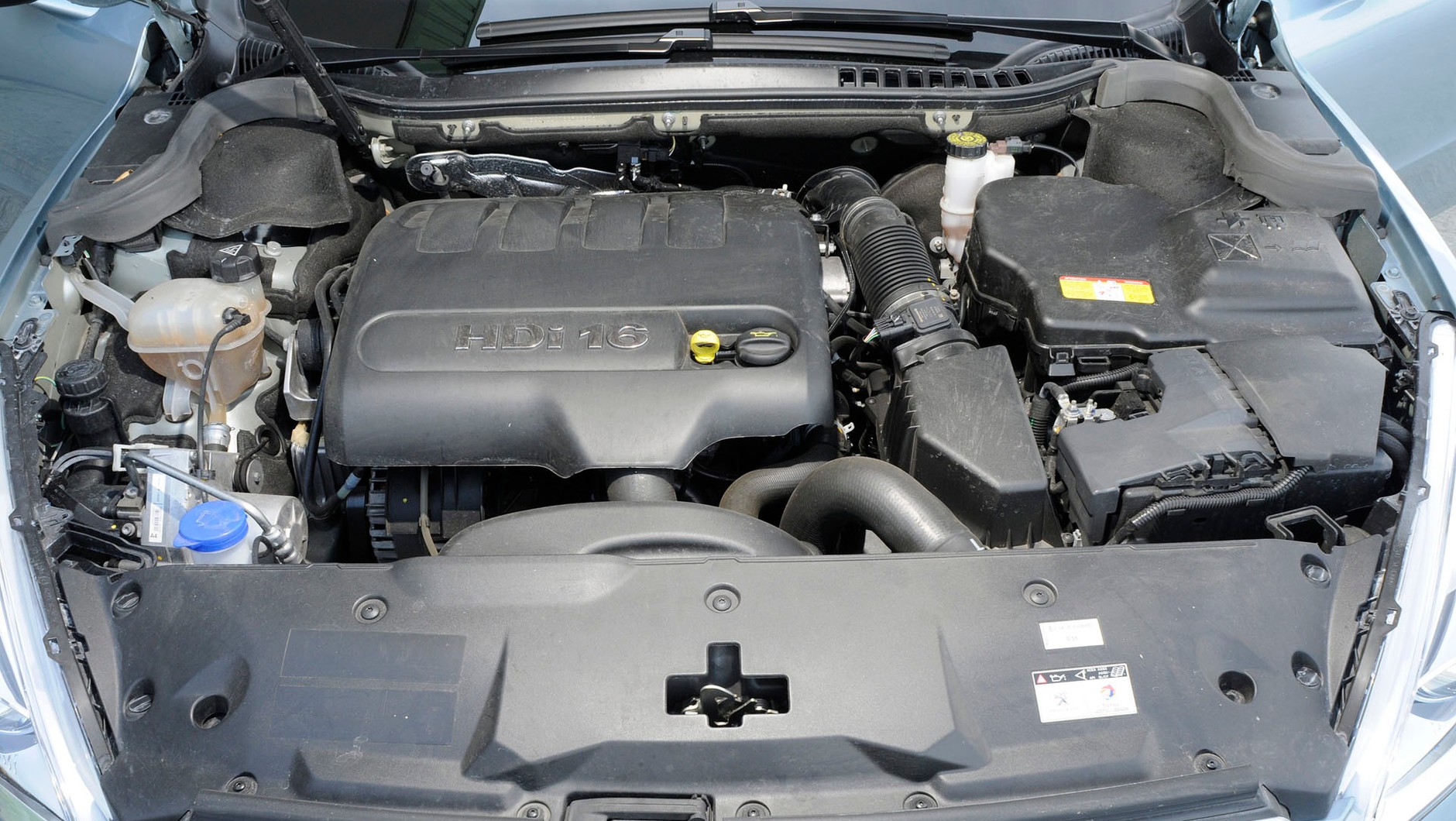 To jeden z najlepszych turbodiesli ostatnich lat – 2-litrowe HDi to motor, 
który nie ma zbyt wielu problemów, zapewnia dobre osiągi i niewiele pali.