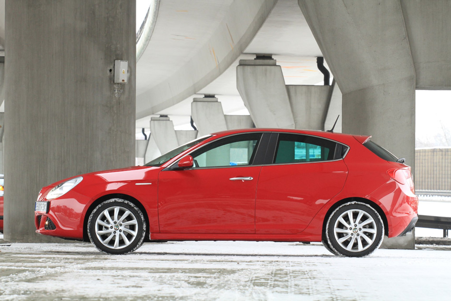 Alfa Romeo Giulietta z fabryczną instalacją LPG. Czy warto jeździć na gazie?