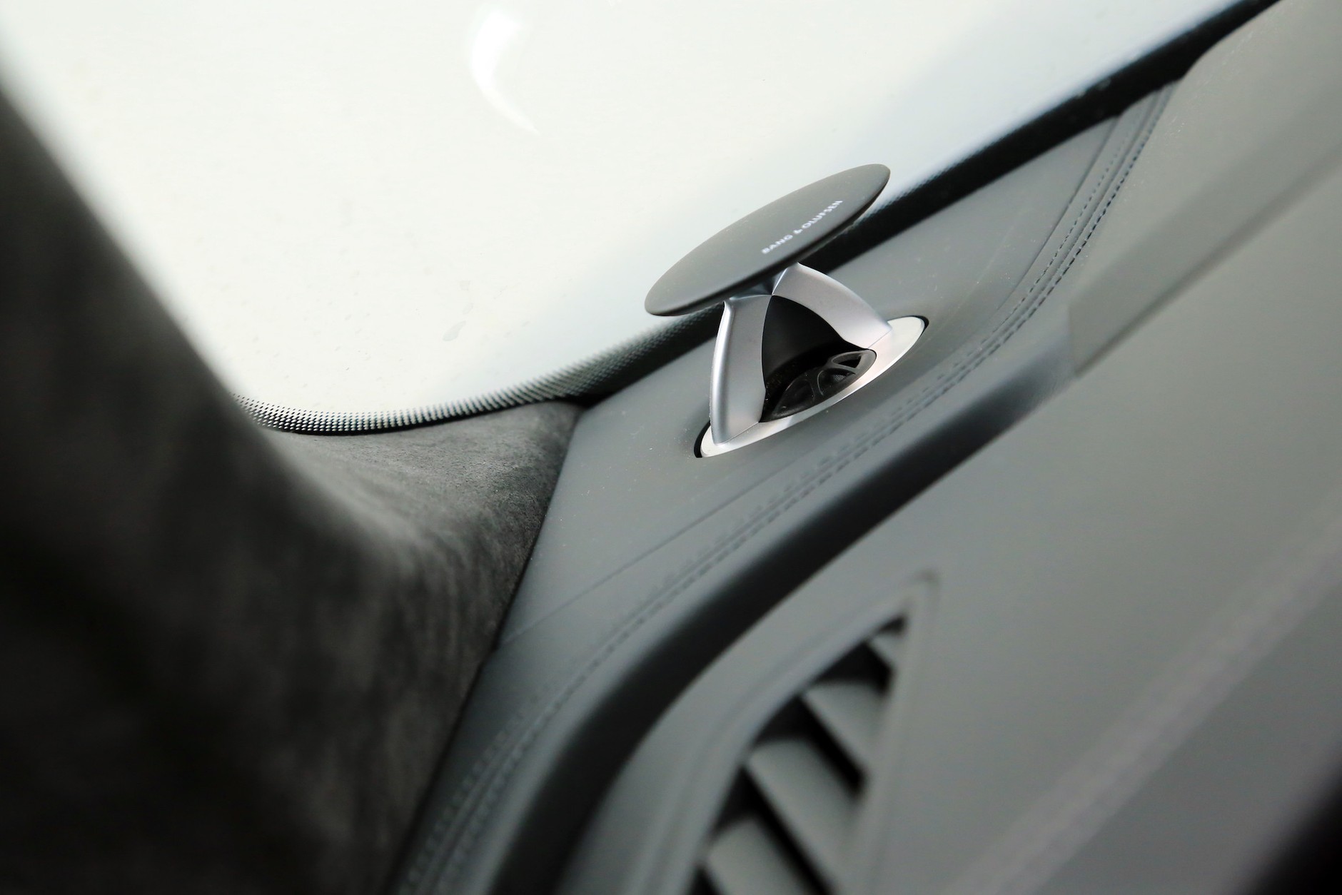 Nagłośnienie Bang&Olufsen Advanced Sound 3D kosztuje dodatkowo 37 990 zł