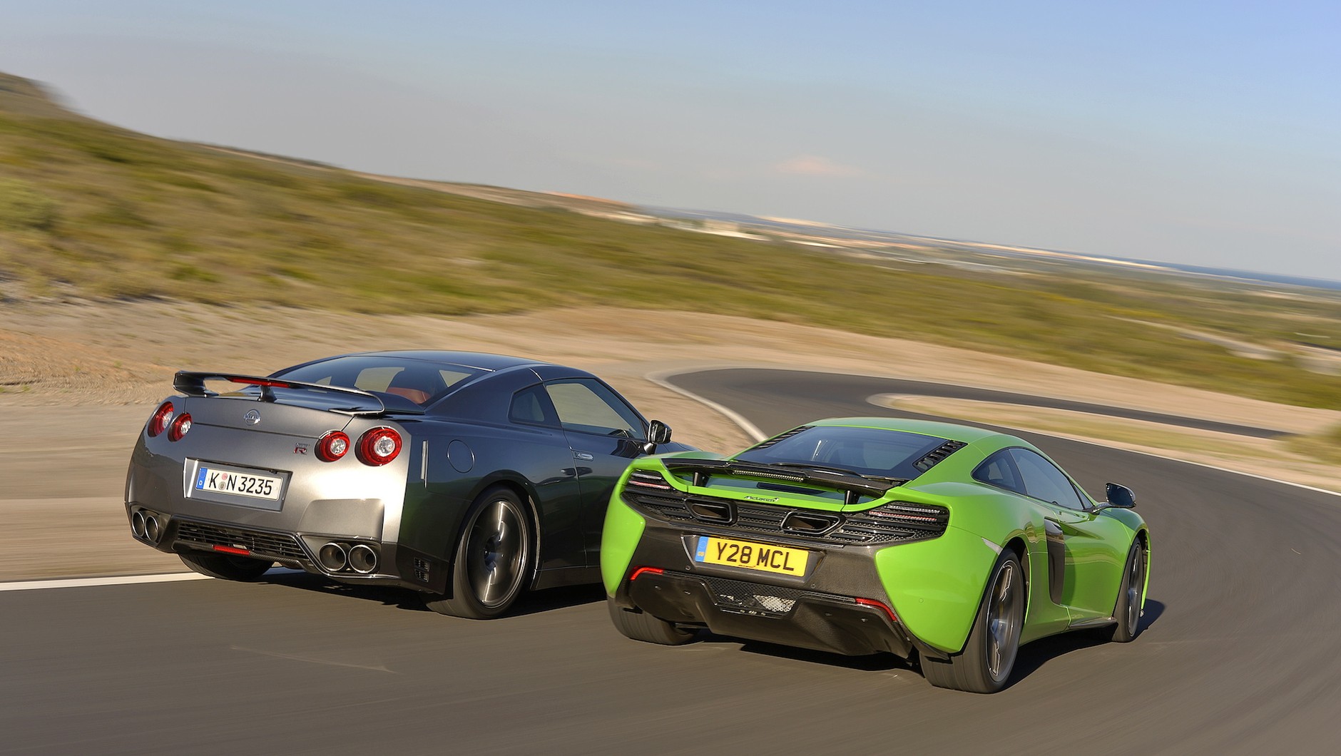 McLaren 65S i Nissan GT-R
