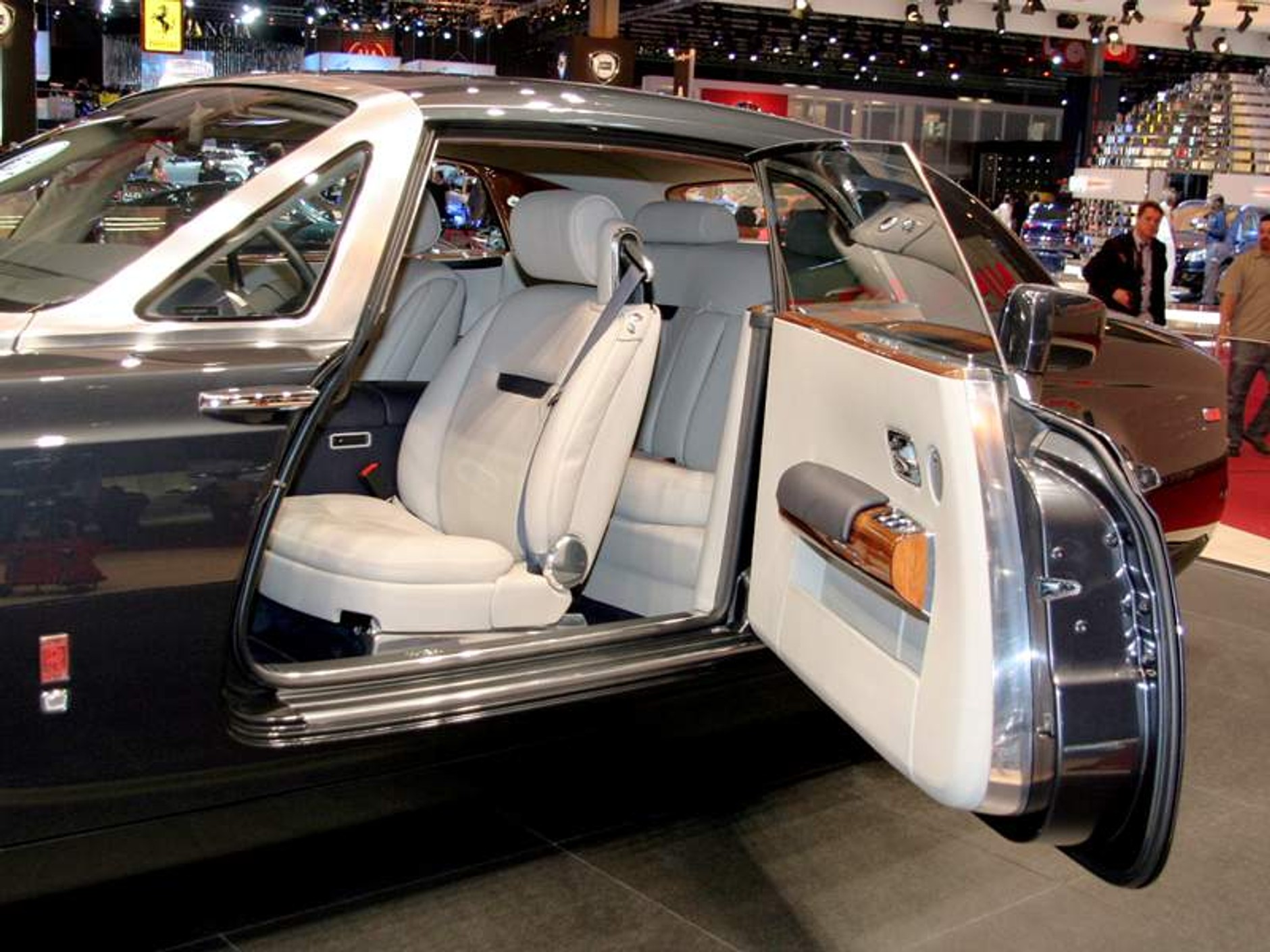 Paryż na żywo: fotogaleria z targów – Drugi dzień targów