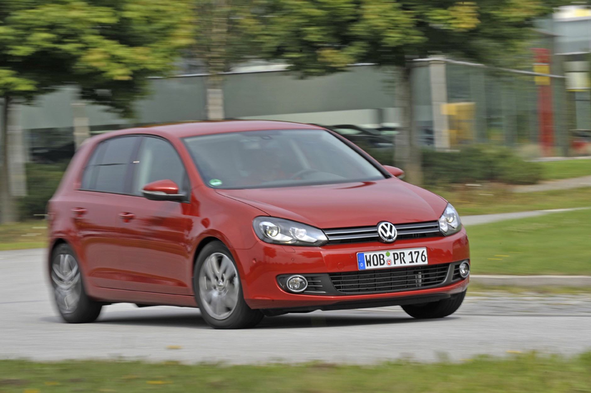 Poradnik kupującego kompaktowe bestsellery - Który kompakt warto kupić? Skodę Octavię, Opla Astrę, Kię ceed, Hyundaia i30, VW Golfa czy Renault Megane