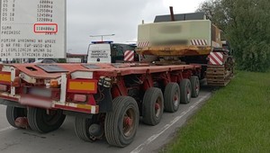 ITD zatrzymała drogowego kolosa. Ważył ponad 110 ton, został uziemiony