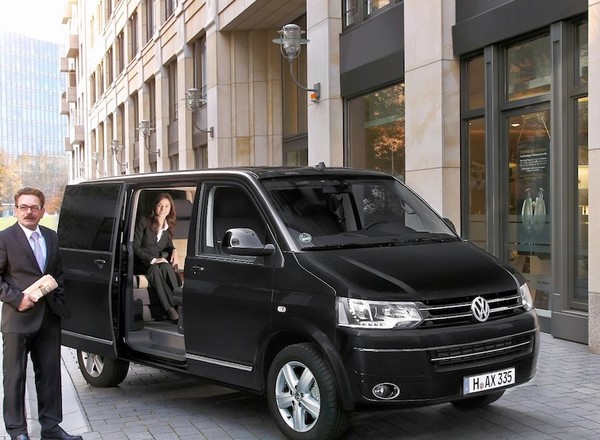 Volkswagen Caravelle Business: bus dla biznesmena