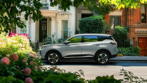 Chery Tiggo 7 nadjeżdża i chce powalczyć z ulubionym chińskim autem Polaków, czyli MG HS