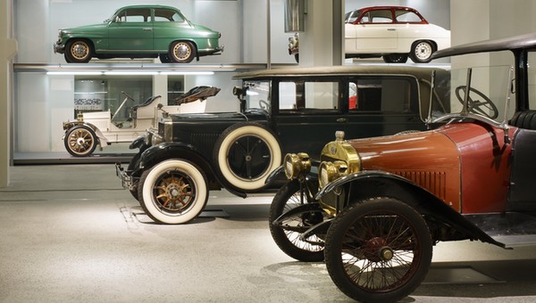 Skoda Superb, Octavia, Popular - kamienie milowe historii