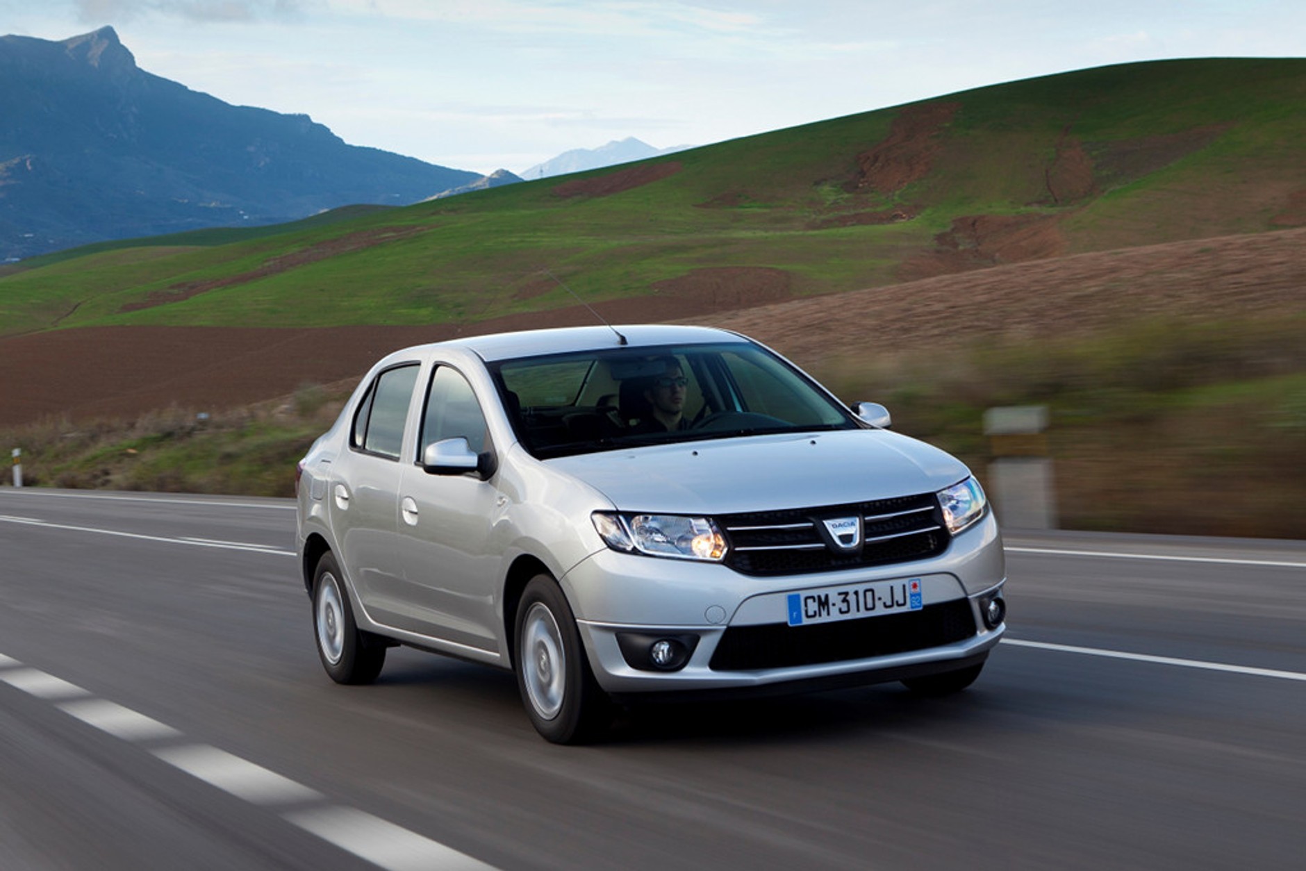 Nowa Dacia Logan od 28 900 zł