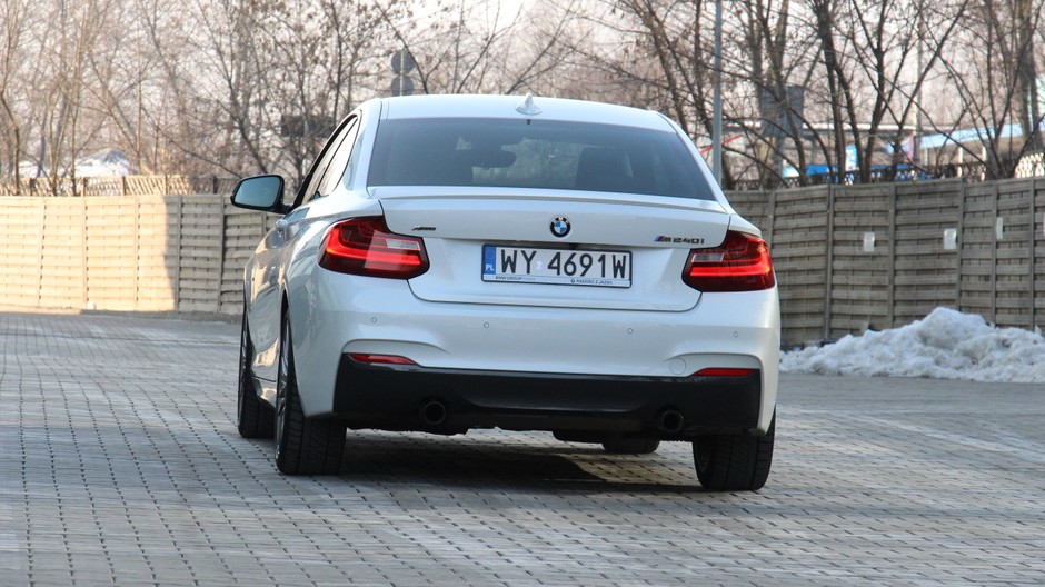 BMW M240i xDrive Coupe