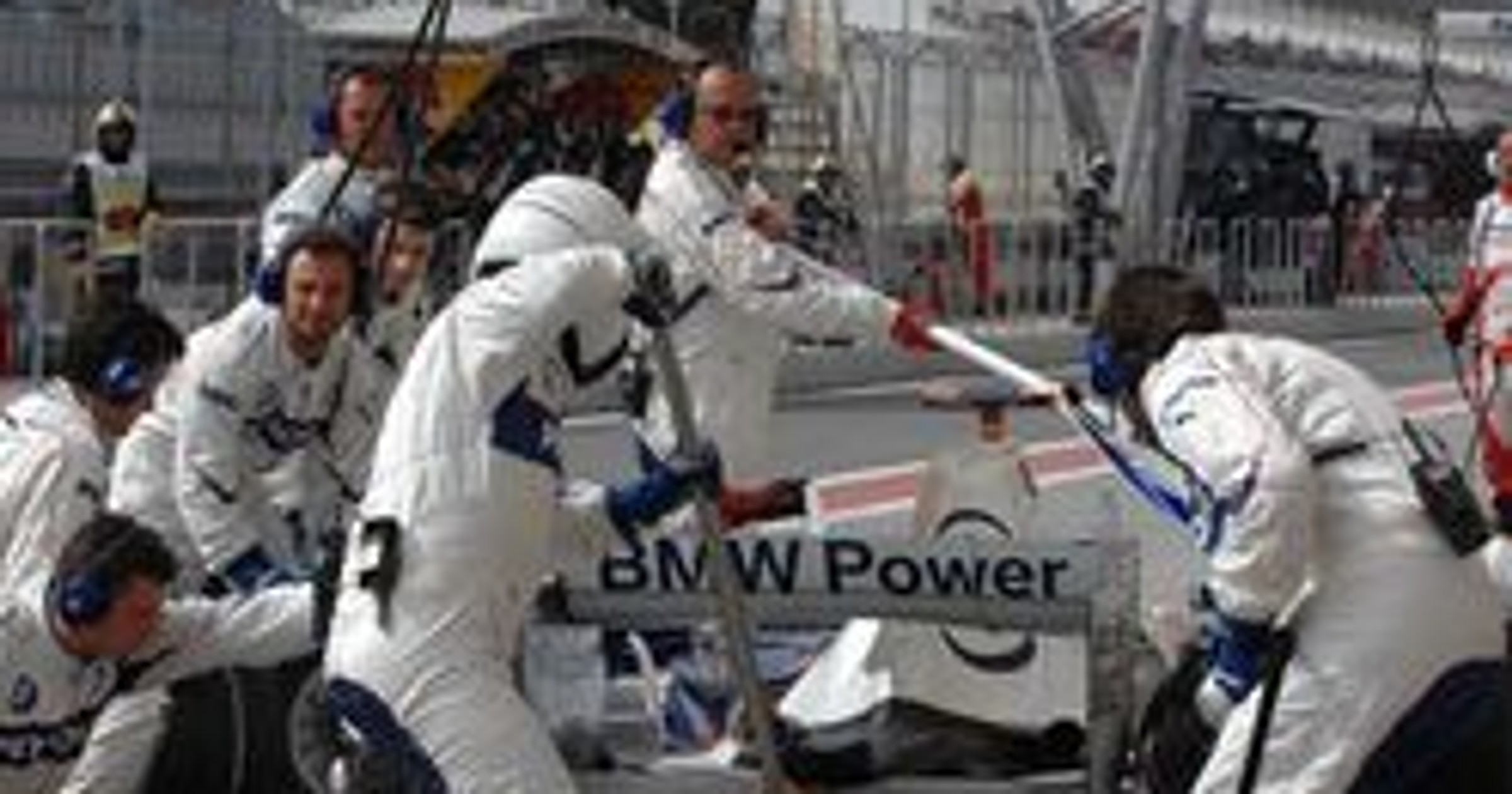 Grand Prix Hiszpanii 2007: Kubica jeździł po mokrym torze