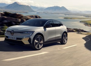 Renault Megane E-Tech ma polskie ceny. Szykuj dużo pieniędzy