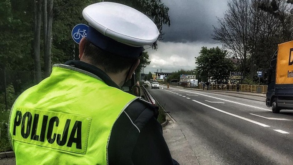 Obraz pochodzący z serwisu https://pruszczgdanski.policja.gov.pl/m10/informacje/wiadomosci/132312,Podsumowanie-piatkowych-dzialan-Predkosc.html