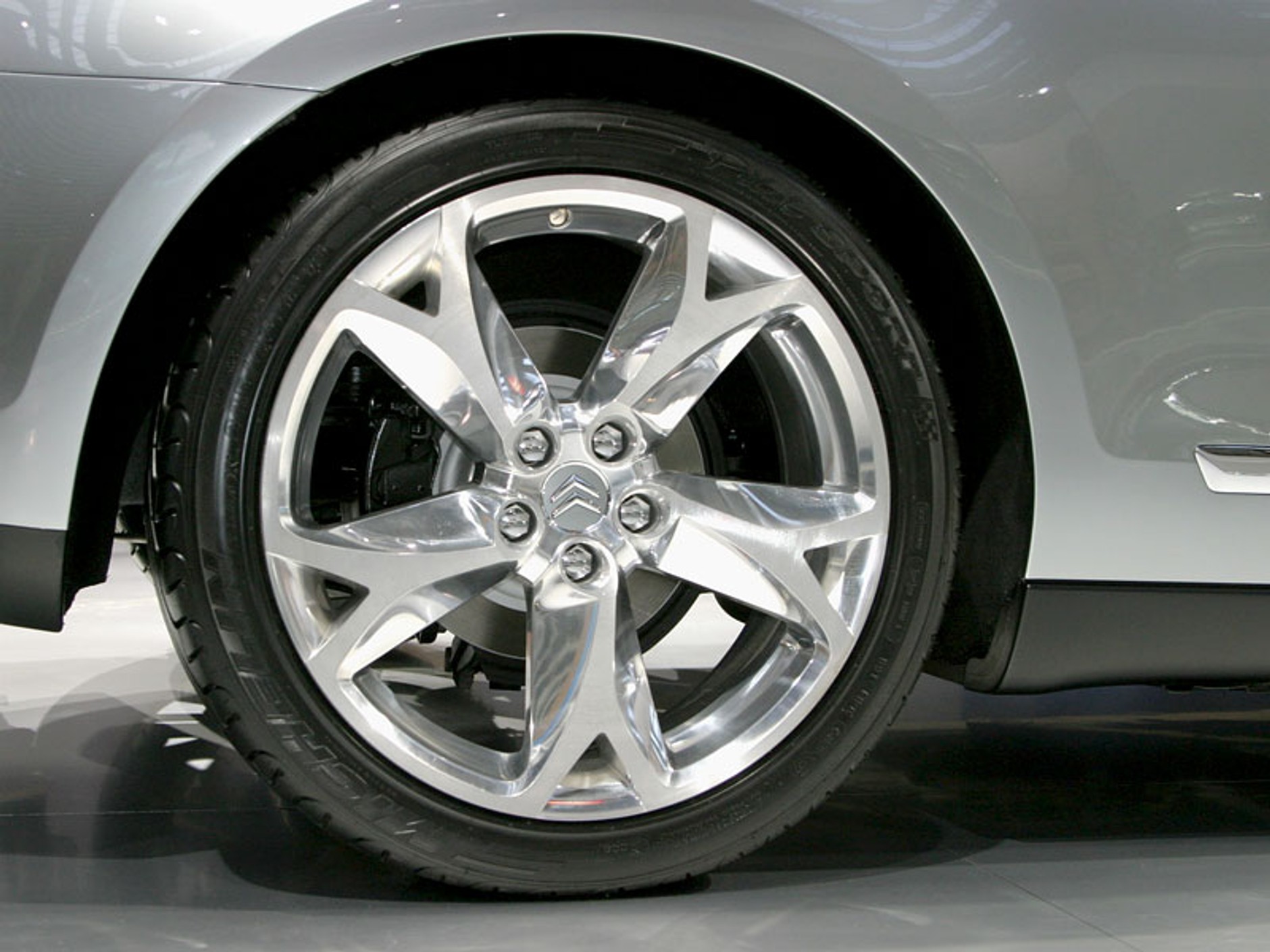 Nowy Citroen C5 zostanie zaprezentowany 18. października