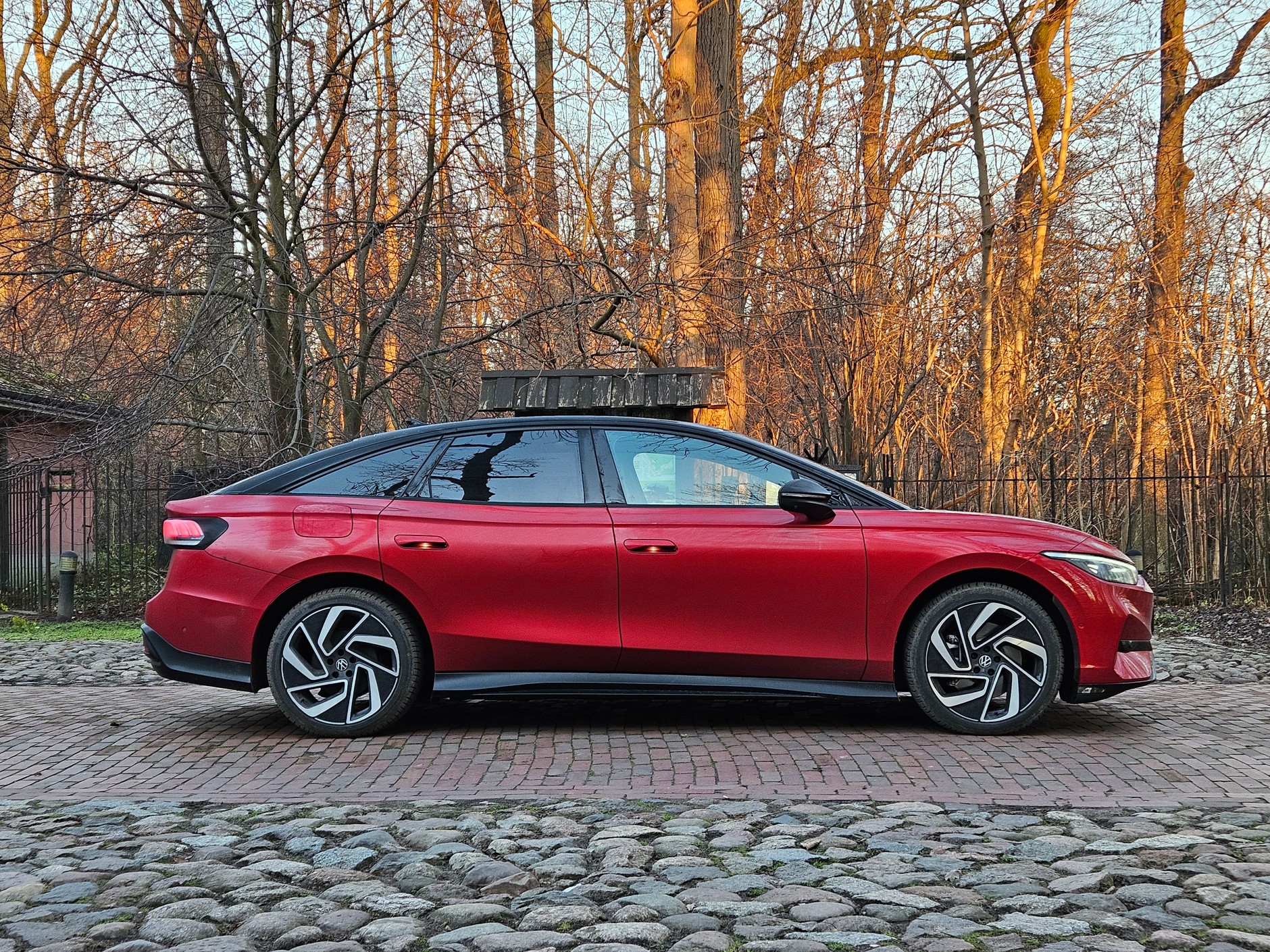 Volkswagen ID.7 i ID.7 Touring: wygodny elektryk z dużym zasięgiem w Niemczech wygryzł Teslę