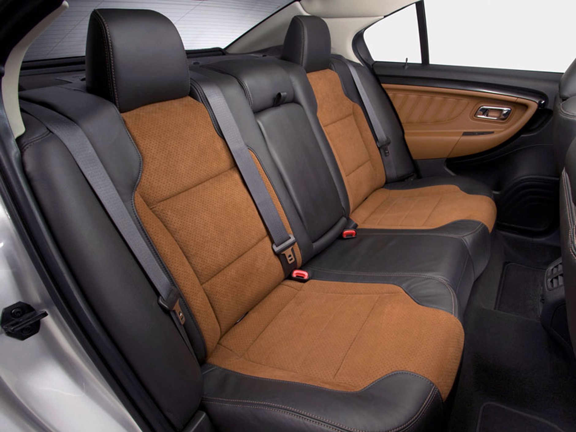 Ford Taurus SHO – rodzinny sedan w najostrzejszej wersji