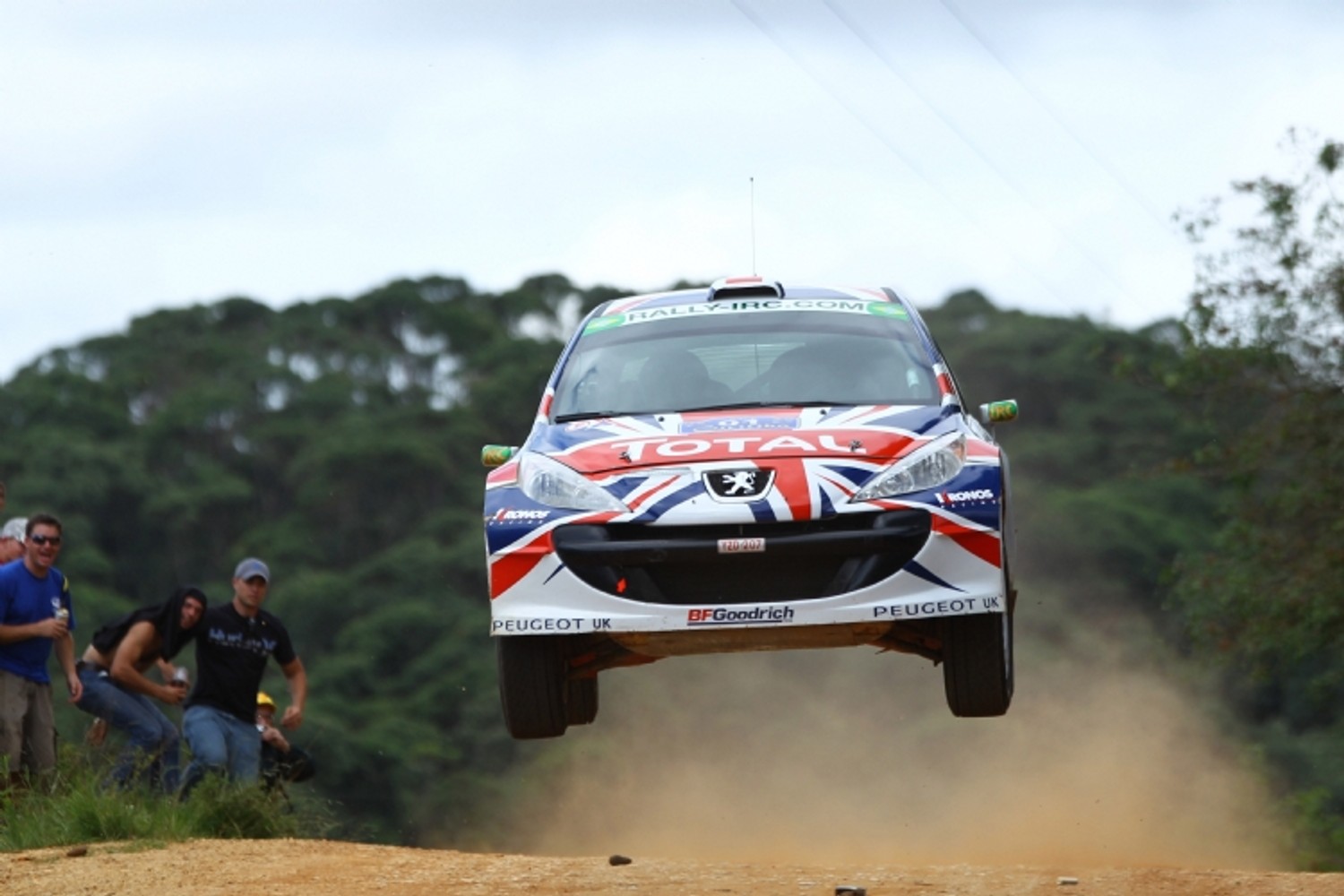 Rally de Curitiba 2010: pewne zwycięstwo Krisa Meeke, Juho Hänninen liderem IRC