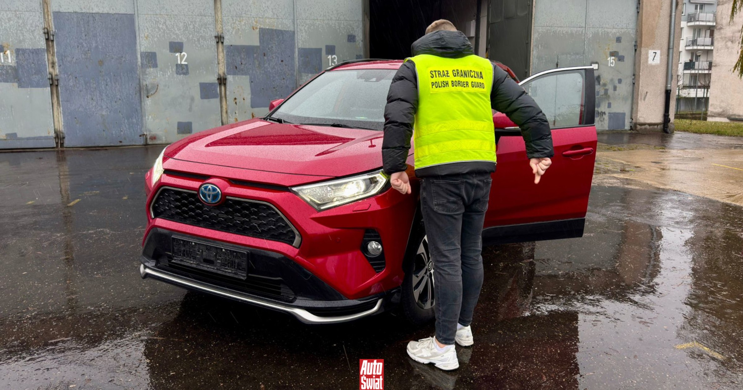 Straż Graniczna odzyskała Toyotę RAV4 z Norwegii. Ten model to hit wśród złodziei