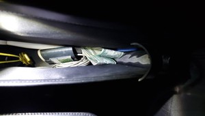 Zaskoczeni inspektorzy ITD, zaskoczeni policjanci. Kierowca chciał uniknąć kary
