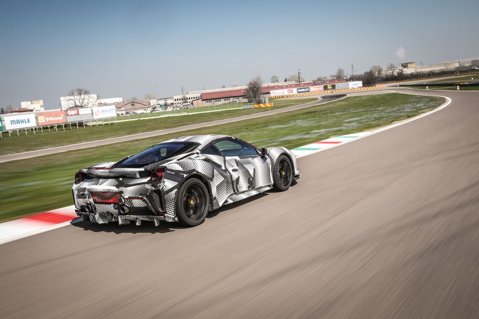 Ferrari 488 Pista - przekracza granice percepcji