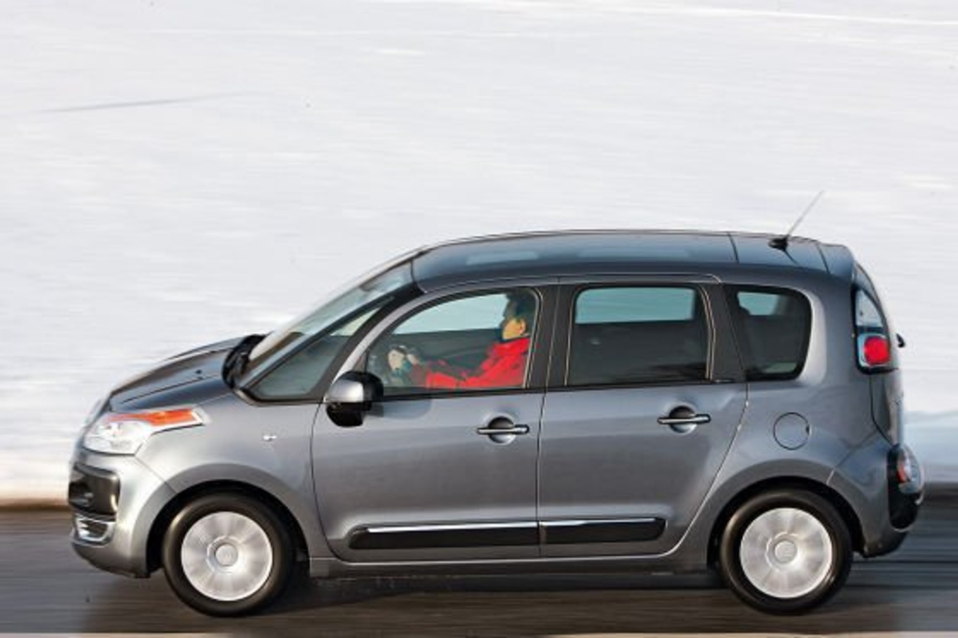 Kia Venga kontra reszta świata