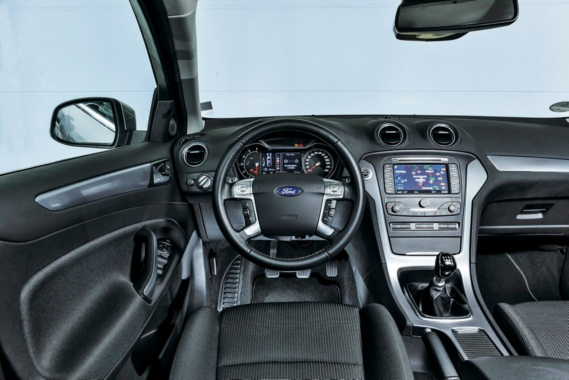 Ford Mondeo Kombi, kokpit