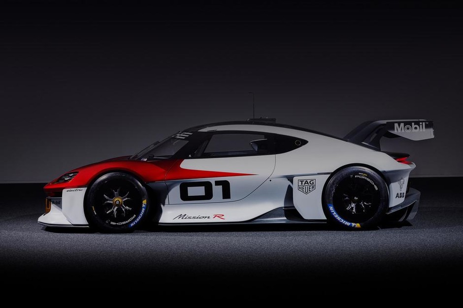 Porsche Mission R (2021)