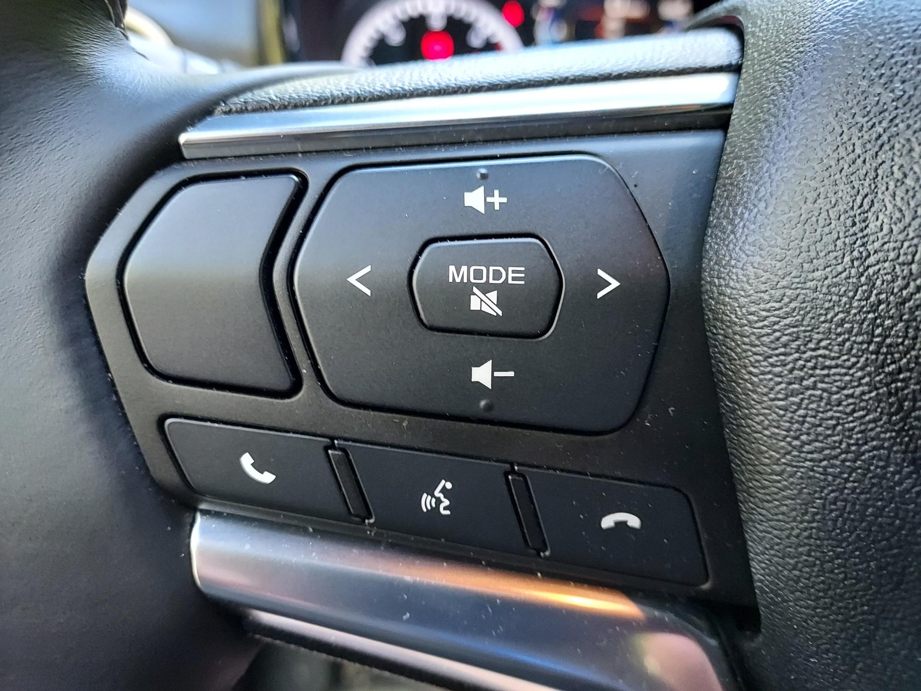 Isuzu D-Max 2023, lifting