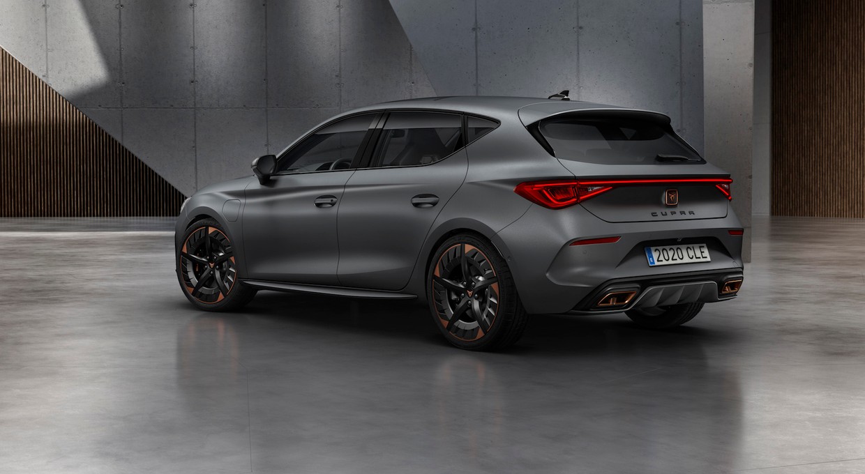 Cupra prezentuje nowe modele i otwiera nową siedzibę