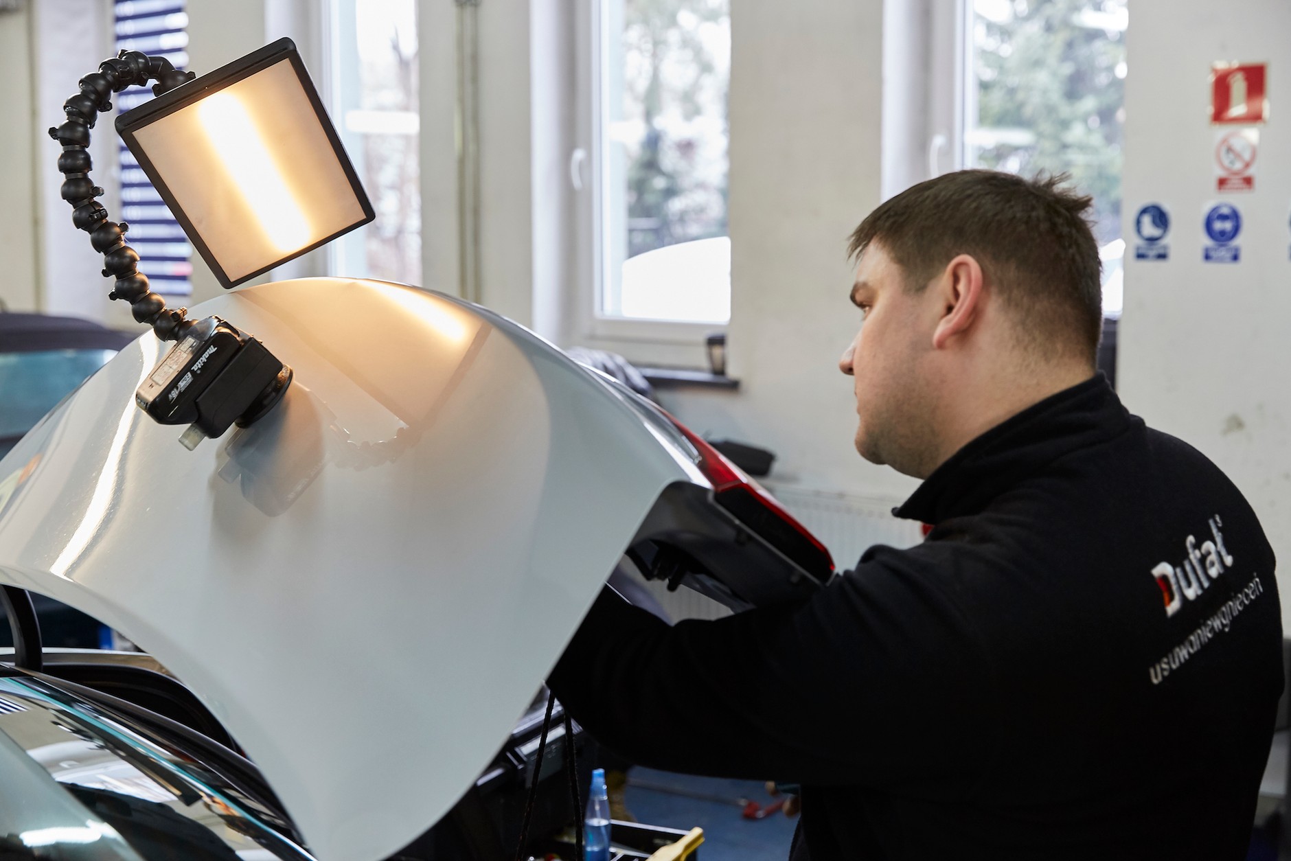 Naprawa blacharska - jaka grubość szpachli jest w porządku?