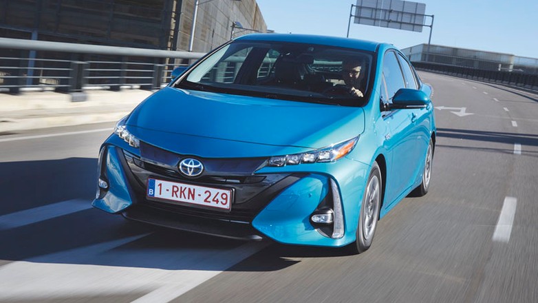 Toyota Prius Plug-in Hybrid - hybryda 2.0