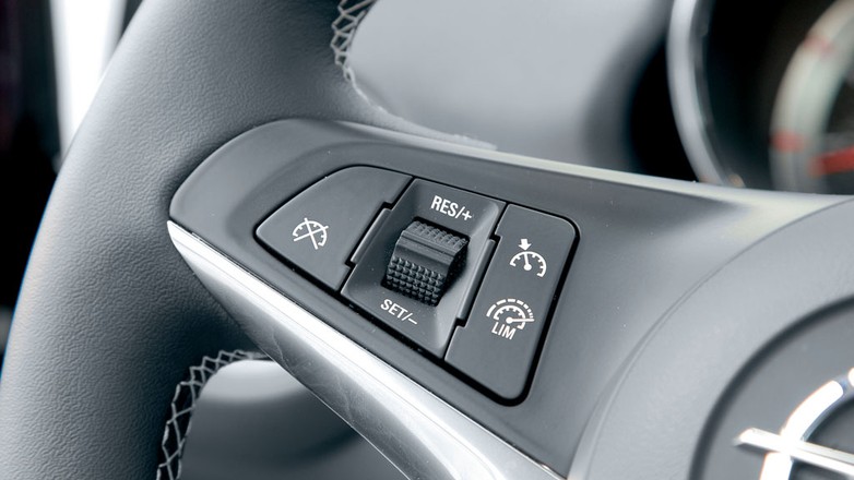 Tempomat - od 1 000 do 2 000 zł