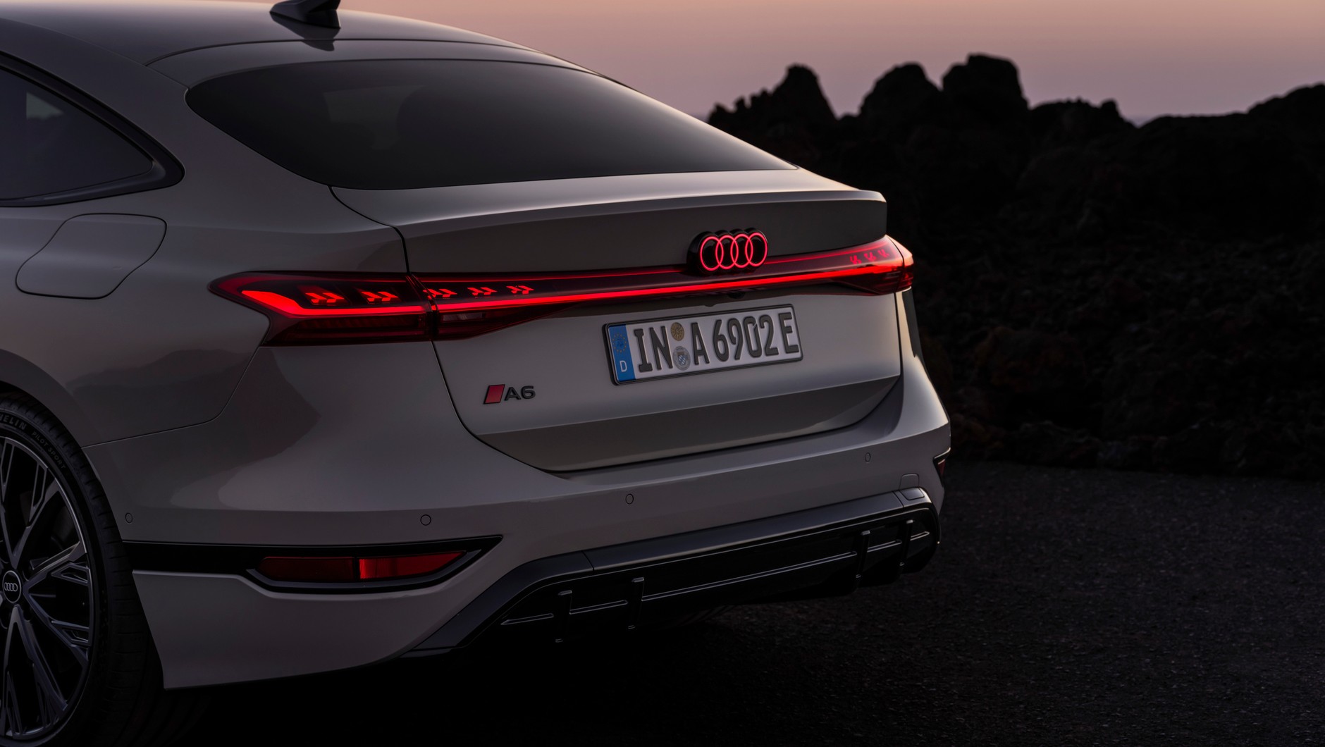 Audi A6 e-tron