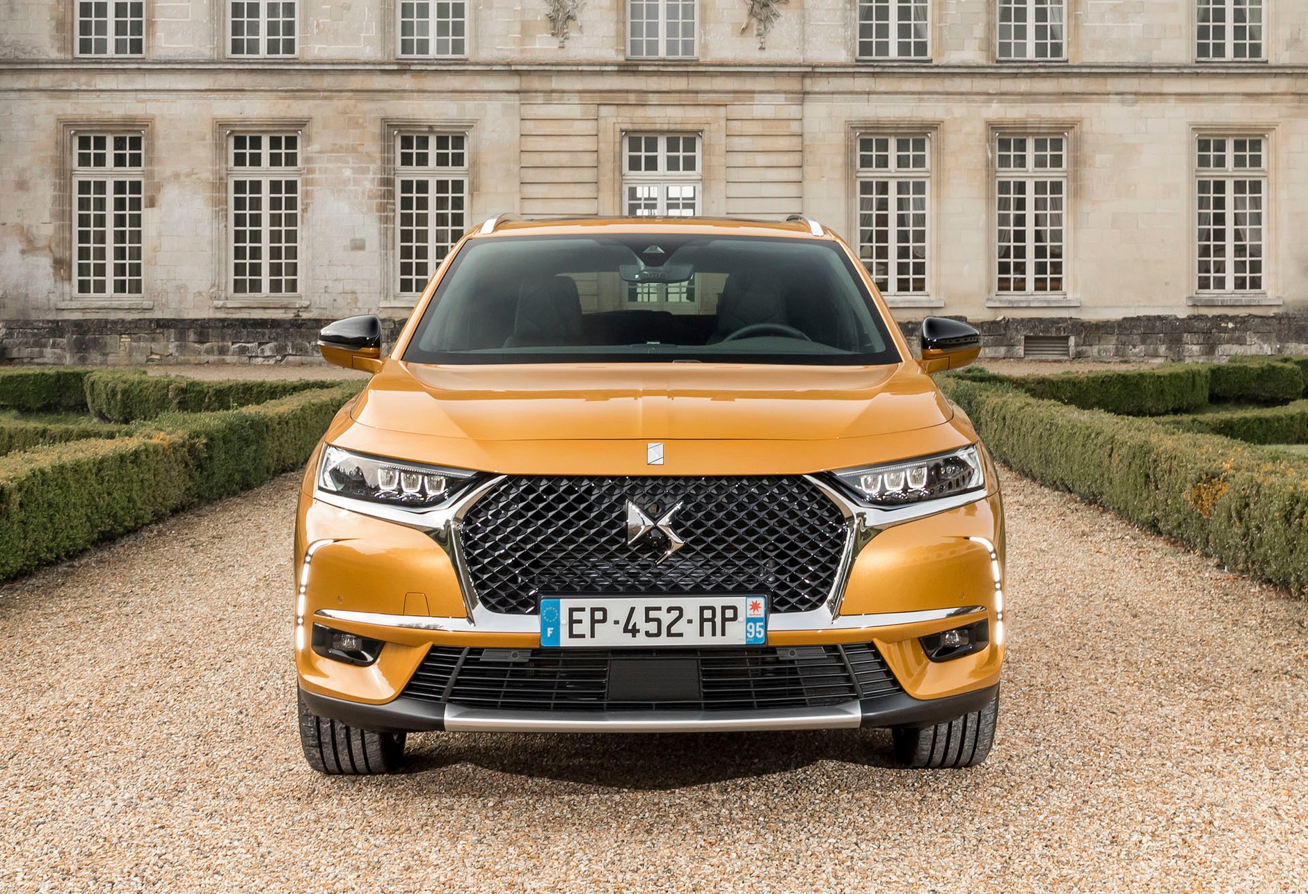 DS 7 Crossback - SUV na medal