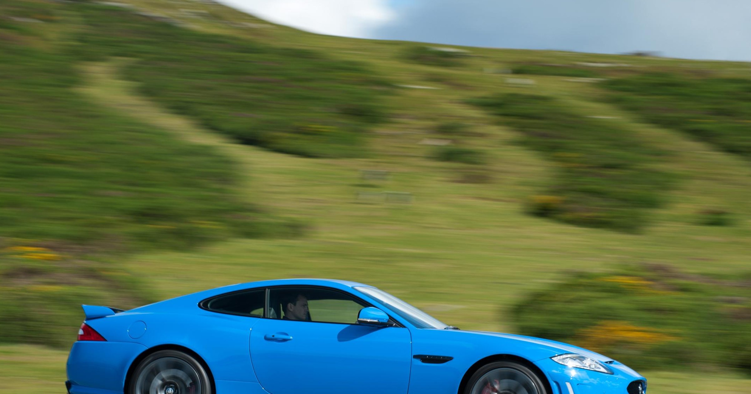 Jaguar XKR-S